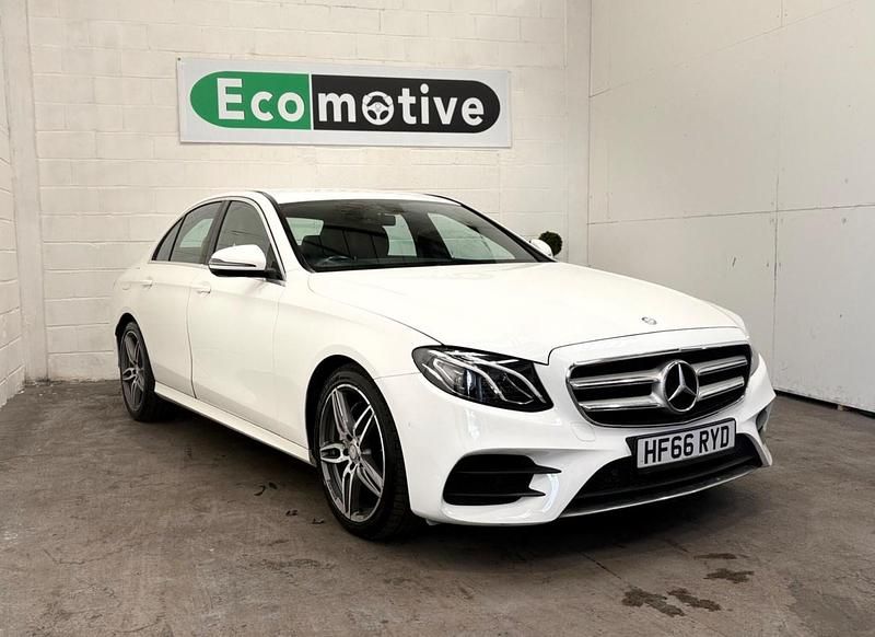 Begagnad Mercedes E220 AMG line 2016 Vit Sedan