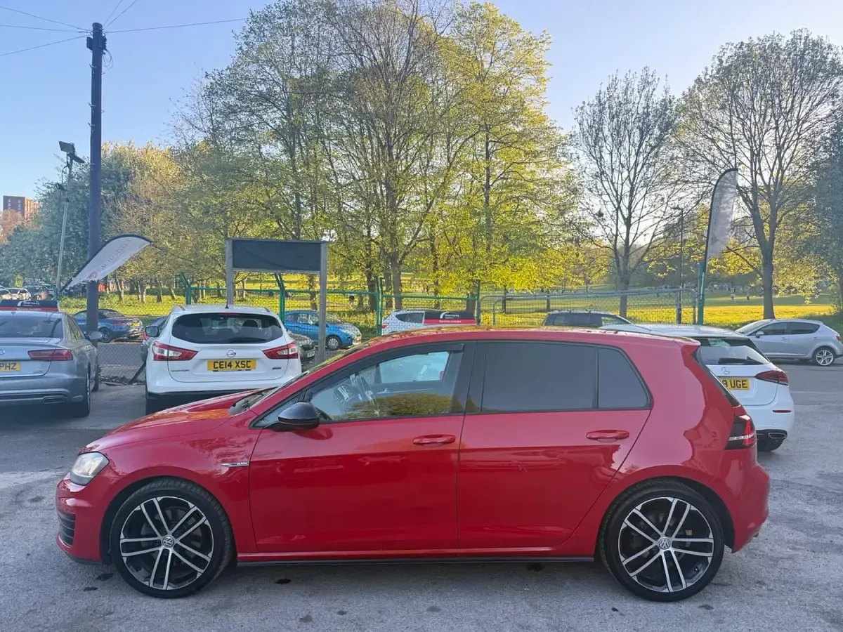 Used VW Golf VII GTD 2014 Red Hatchback