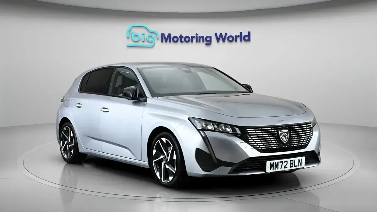 Used Peugeot 308 Allure Premium 131 HP (96 kW) 2022 Hatchback