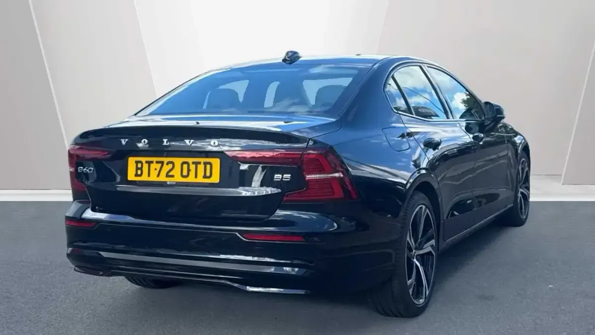 Used Volvo S60 Plus 247 HP (181 kW) 2023 Sedan