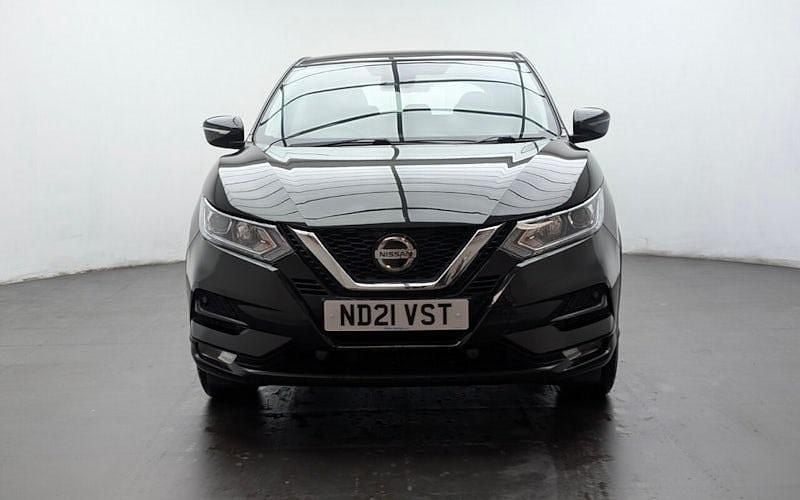 Used Nissan Qashqai Acenta Premium 160 HP (117 kW) 2021 Black SUV