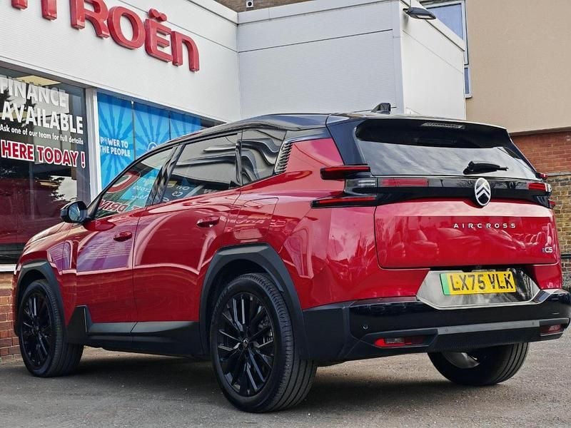 Used Citroën C5 Aircross Comfort 152 kW (207 HP) 2025 Red SUV