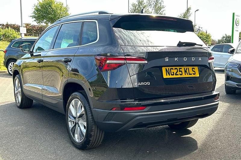 Used Skoda Karoq SE L 85 HP (62 kW) 2025 Black magic pearl effect SUV