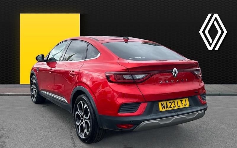 Used Renault Arkana Techno 143 HP (105 kW) 2023 Red SUV