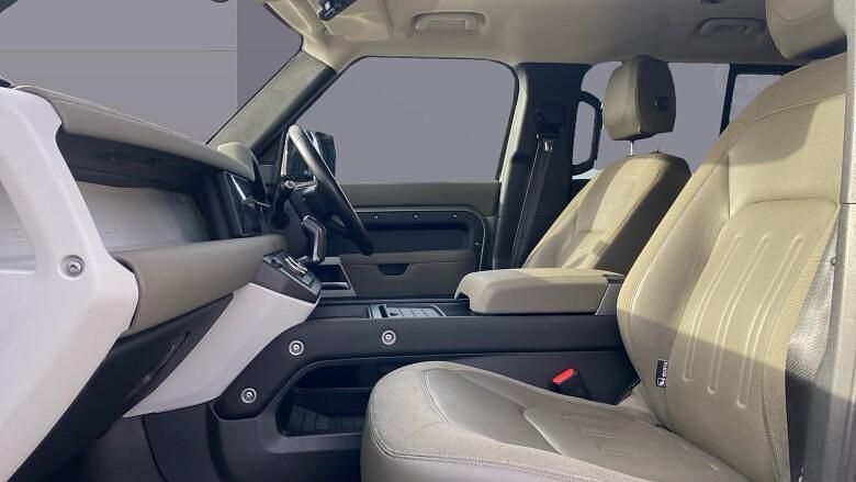 Used Land Rover Defender First Edition 240 HP (176 kW) 2020 Green SUV