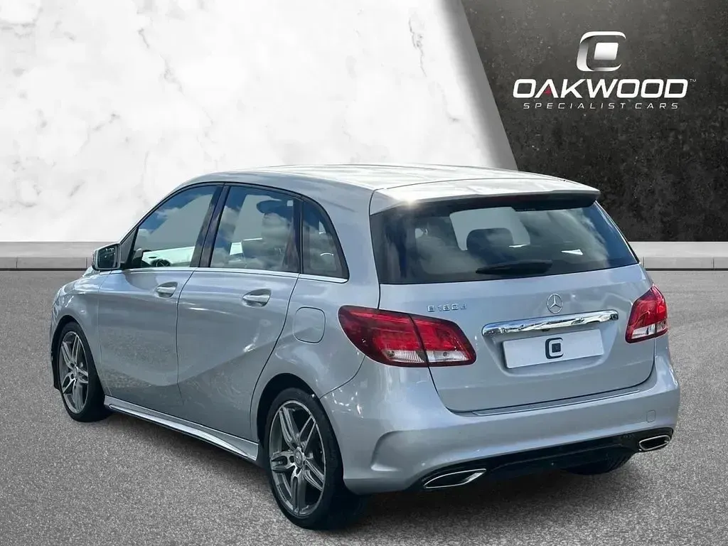 Used Mercedes B180 AMG line 109 HP (80 kW) 2015 Silver Hatchback