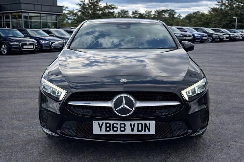 Used Mercedes A180 Executive 116 HP (85 kW) 2018 Black Hatchback
