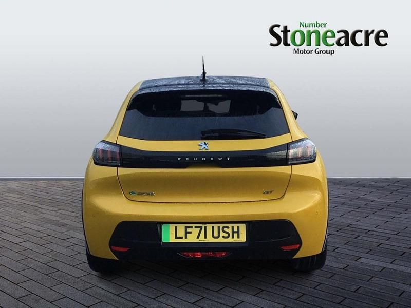 Used Peugeot e-208 Premium 100 kW (136 HP) 2021 Yellow Hatchback