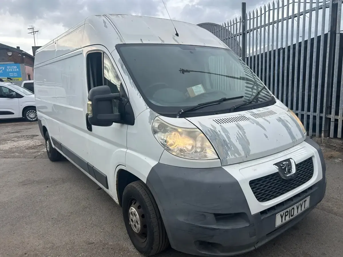 Käytetty Peugeot Boxer 120 HP (88 kW) 2010 Valkoinen Van