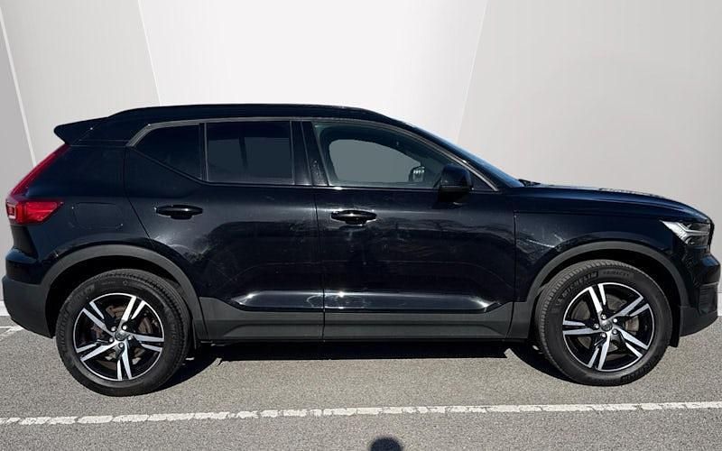 Used Volvo XC40 R-Design 197 HP (144 kW) 2021 SUV