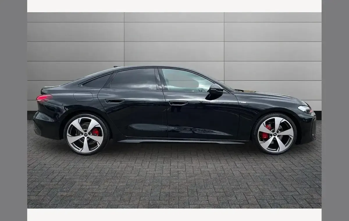 Used Audi A5 Comfort 204 HP (150 kW) 2026 Black Sedan