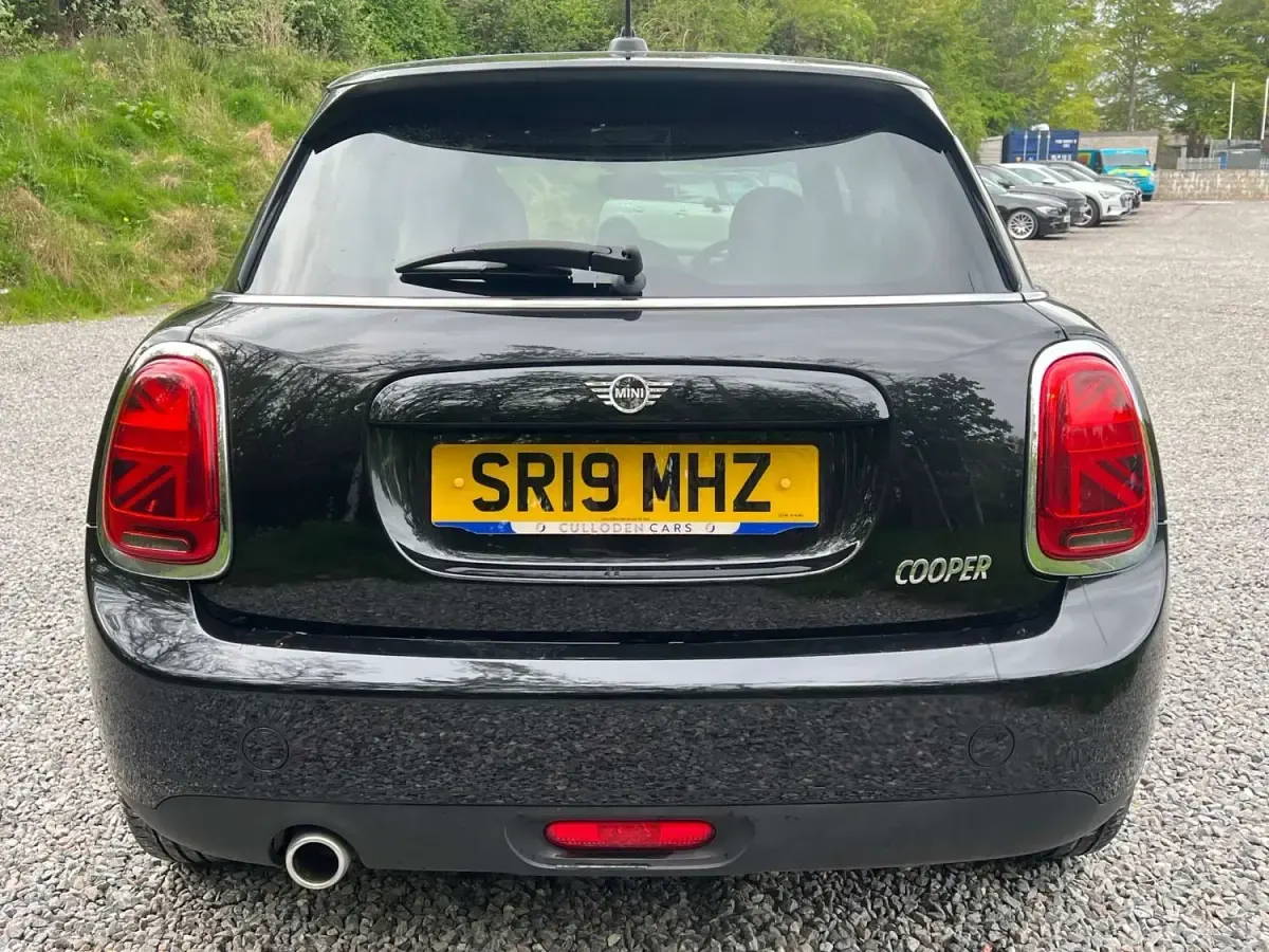 Usado Mini Cooper Classic 2019 Preto Citadino