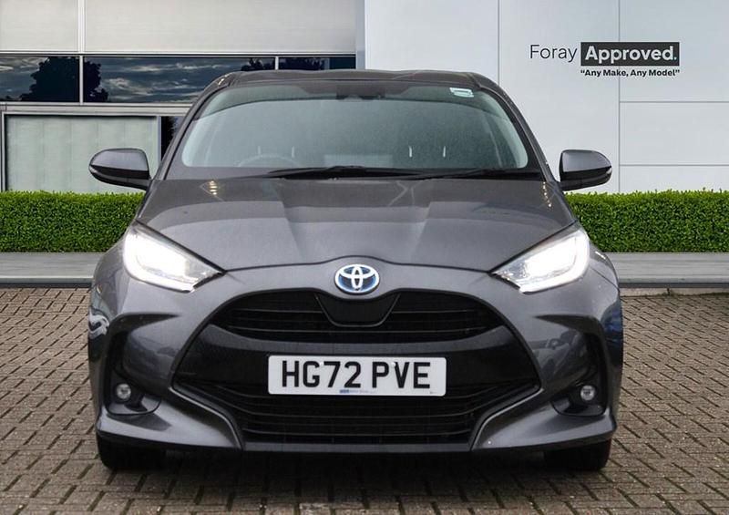 Used Toyota Yaris Hybrid Design 2023 Grey Hatchback