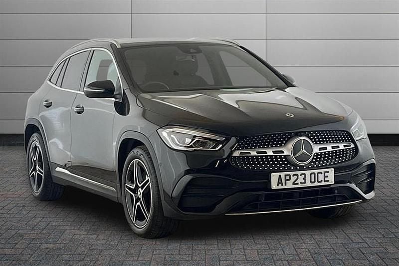 Used Mercedes GLA200 Executive 163 HP (119 kW) 2023 Black SUV