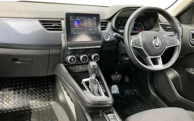 Begagnad Renault Arkana Iconic 143 HK (105 kW) 2022 Vit SUV