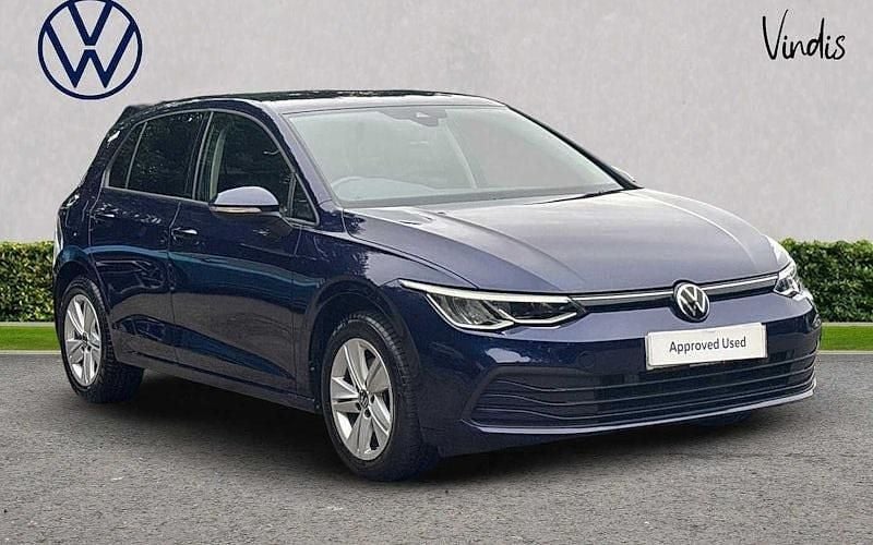 Used 2023 VW Golf VIII Life Hatchback | £20,119 (Fair price) - Image 1/4