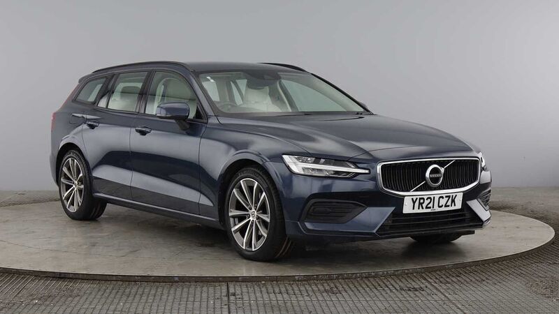 Used 2021 Volvo V60 Momentum Estate | £21,275 (Fair price) - Image 1/4