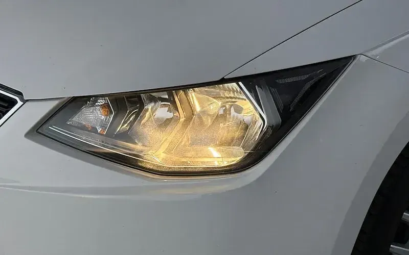 Used Seat Ibiza Design 95 HP (69 kW) 2017 White Hatchback