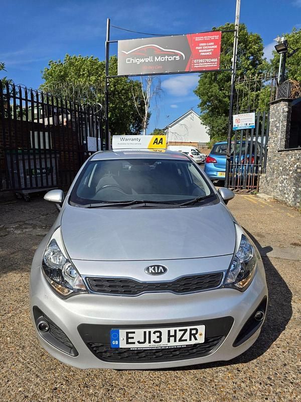 Silver Used 2013 Kia Rio 2 Hatchback | £4,950 (Fair price) - Image 1/4