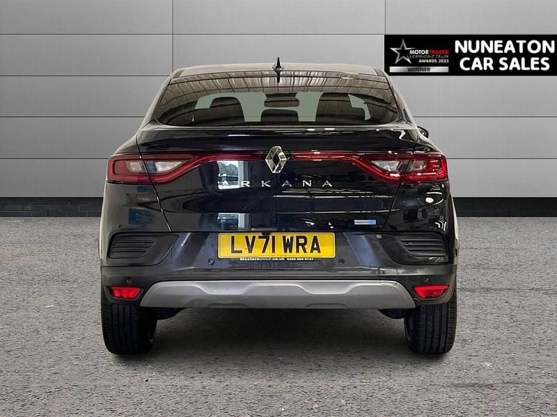 Begagnad Renault Arkana Version S 145 HK (106 kW) 2022 Svart SUV