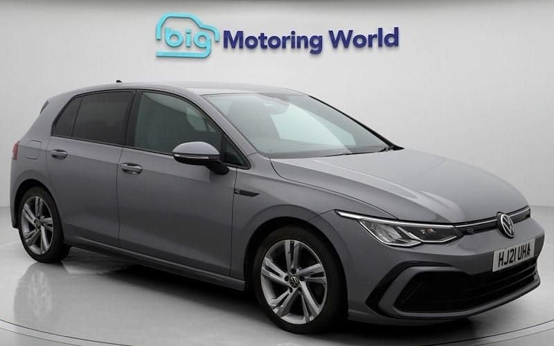 Used 2024 VW Golf VIII R-line Hatchback | £14,737 (Super price) - Image 1/4