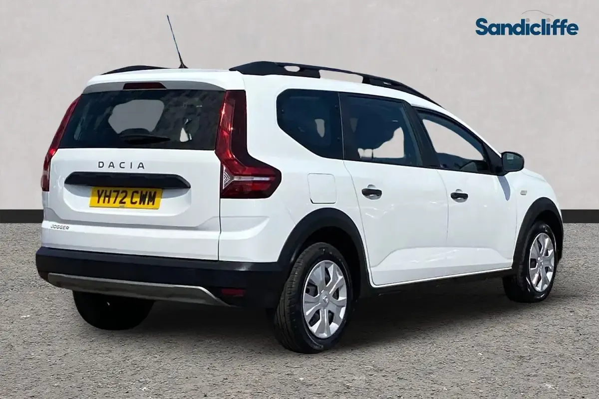 Used Dacia Jogger Essentiel 110 HP (80 kW) 2024 Solid  glacier white MPV