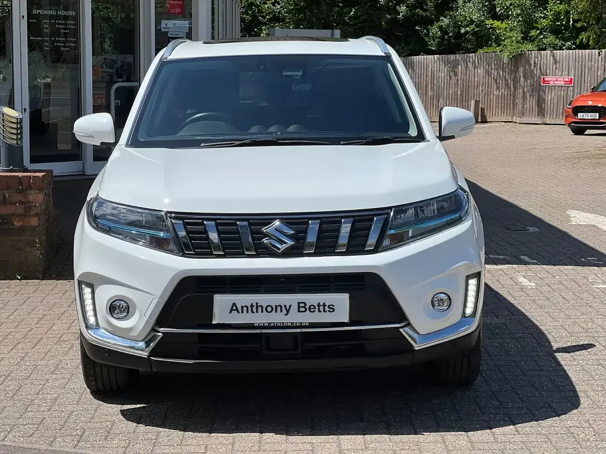 Used Suzuki Vitara SZ5 116 HP (85 kW) 2024 White SUV