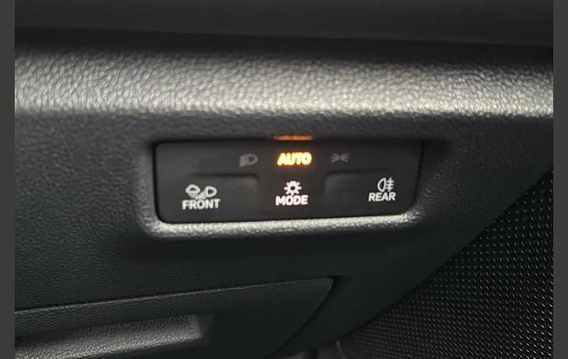 Used VW Tiguan R-line 267 HP (196 kW) 2025 Red SUV