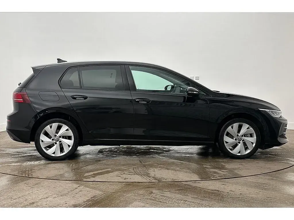 Used VW Golf VIII 204 HP (150 kW) 2025