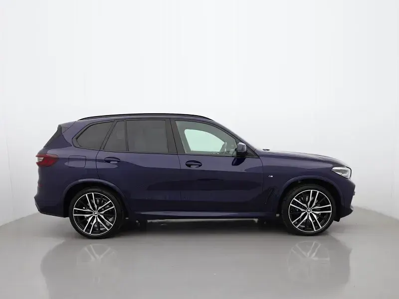 Used BMW X5 M M Sport 335 HP (246 kW) 2022 Blue SUV