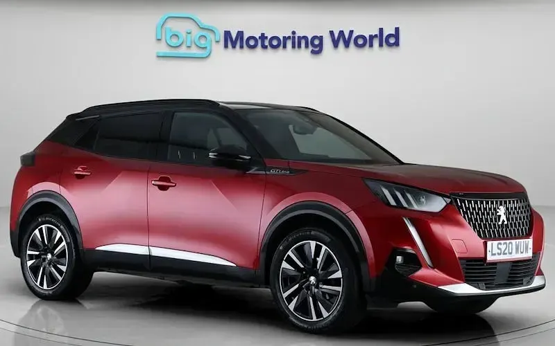 Usado Peugeot 2008 GT-line 129 CV (94 kW) 2020 SUV
