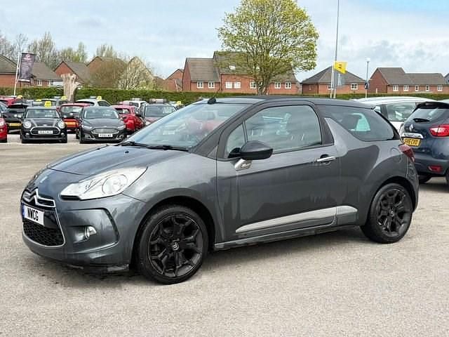 Begagnad Citroën DS3 Cabriolet 120 HK (88 kW) 2013 Grå Cab