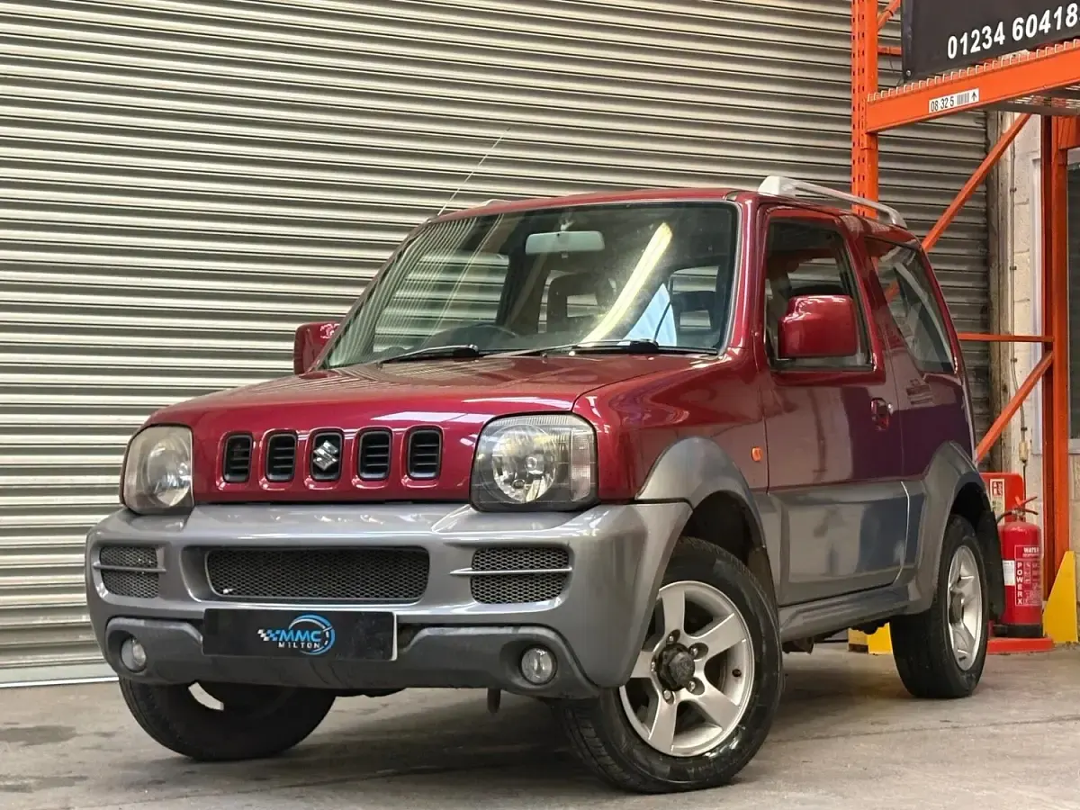 Used Suzuki Jimny 85 HP (62 kW) 2007 Red SUV