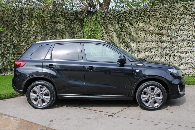 Used Suzuki Vitara SZ-T 2023 Black SUV