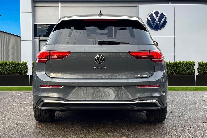 New VW Golf VIII Style 200 HP (147 kW) 2025 Grey Hatchback