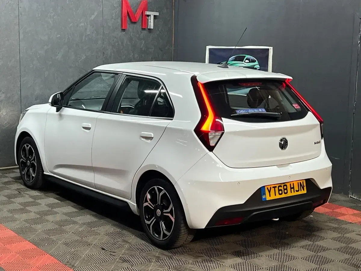 Used MG MG3 Exclusive 106 HP (77 kW) 2018 White Hatchback