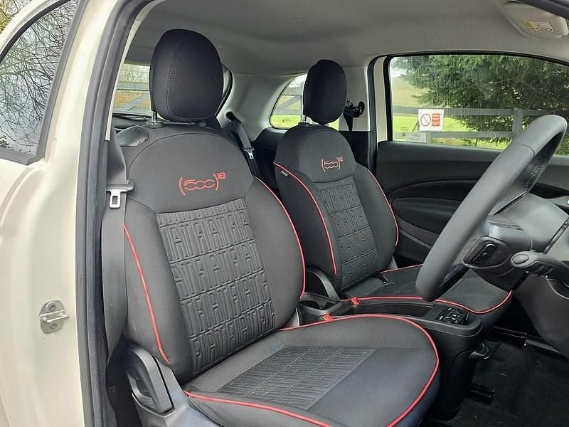 Used Fiat 500e Red 86 kW (118 HP) 2022 White Hatchback