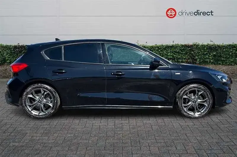 Used Ford Focus ST-Line 125 HP (91 kW) 2020 Black Hatchback