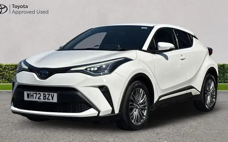 Used Toyota C-HR 184 HP (135 kW) 2023 White SUV