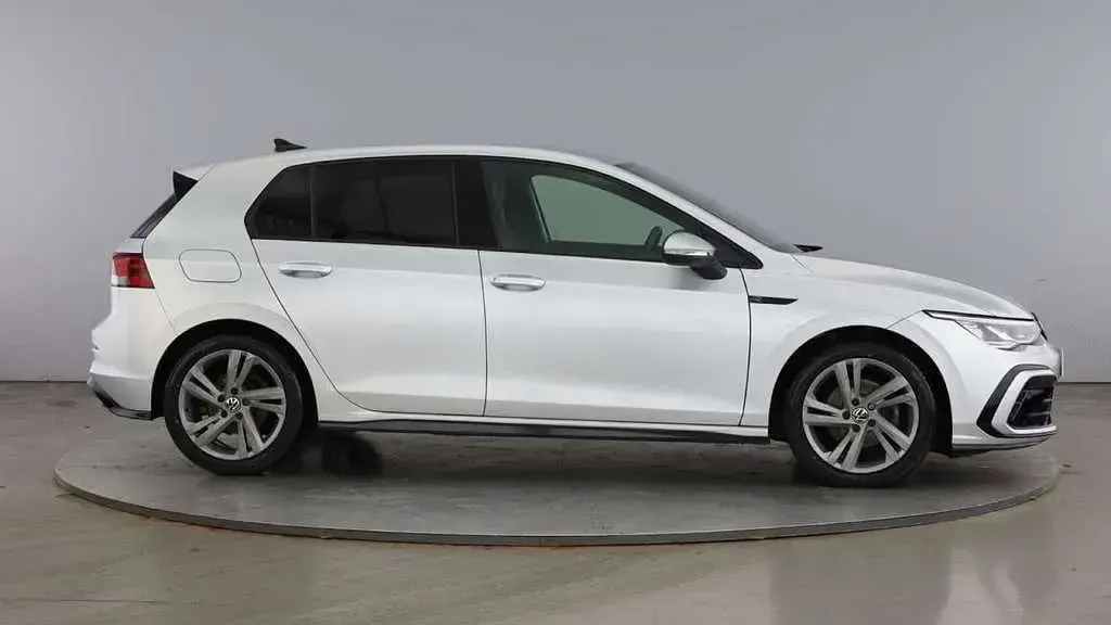 Used VW Golf VII R-line 130 HP (95 kW) 2021 Silver Hatchback