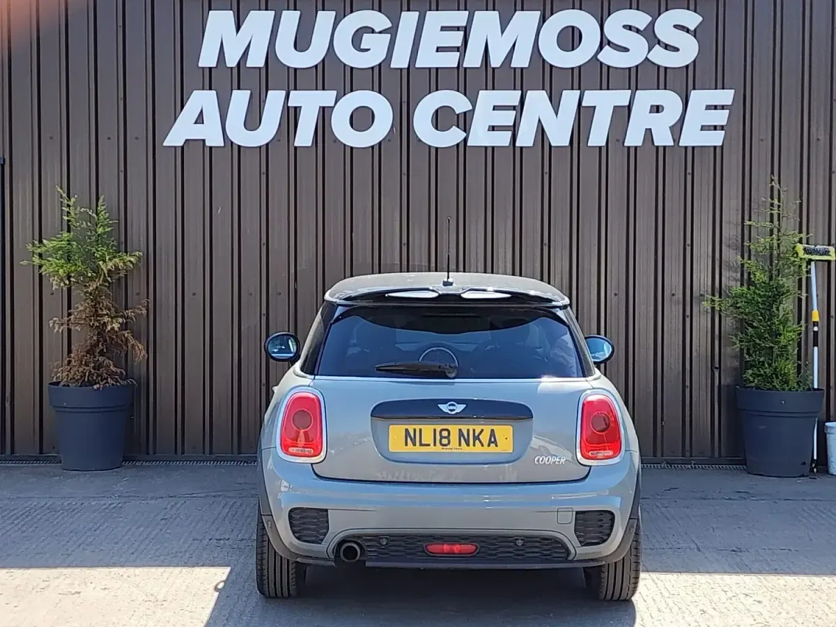 Used Mini Cooper Hatch 134 HP (98 kW) 2018 Grey Hatchback