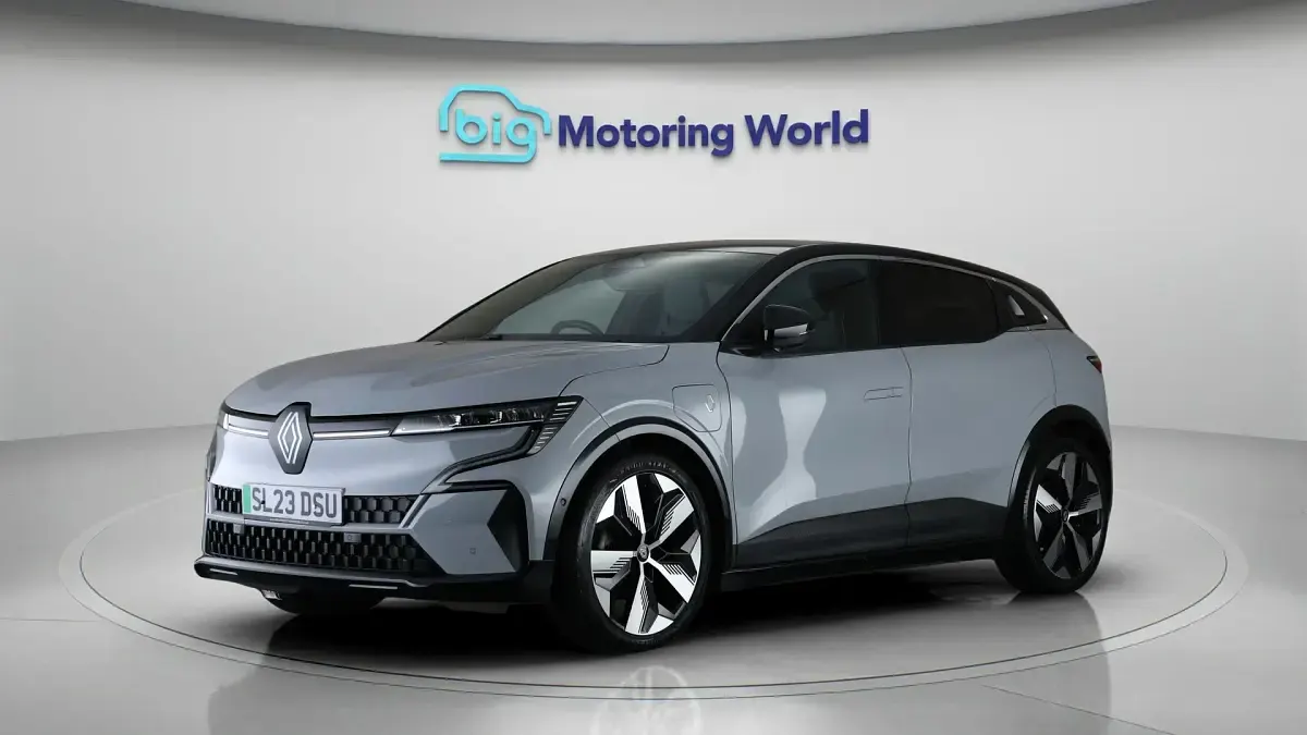 Gebraucht Renault Megane E-Tech Techno 160 kW (218 PS) 2023 Grau Kleinwagen