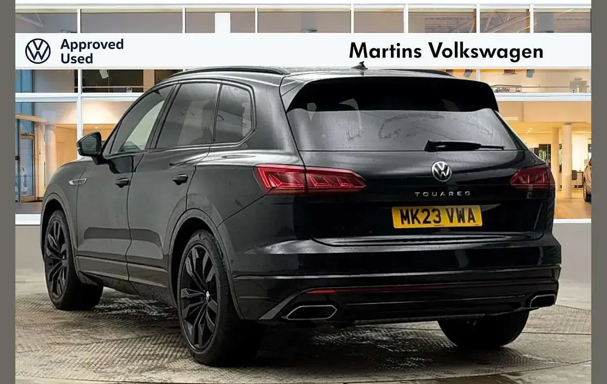 Używany VW Touareg Black Edition 286 KM (210 kW) 2023 Czarny SUV
