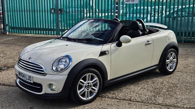 White Used 2014 Mini Cooper Cabriolet Cabriolet | £4,499 (Good price) - Image 1/4