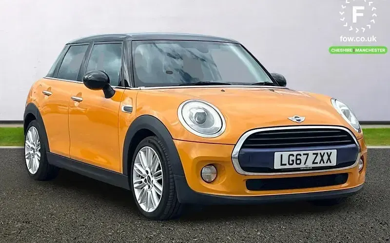 Used Mini Cooper Hatch 136 HP (100 kW) 2017 Hatchback