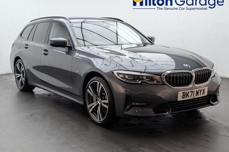 Used 2021 BMW 330e Sport Line | £20,550 (Fair price) - Image 1/1