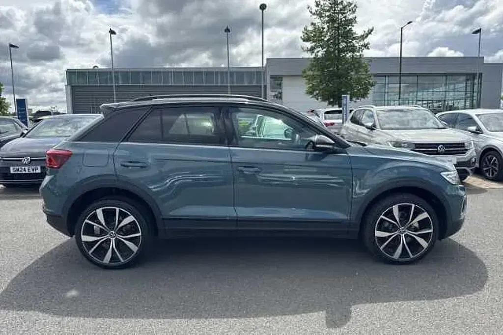 New VW T-Roc 150 HP (110 kW) 2026 SUV