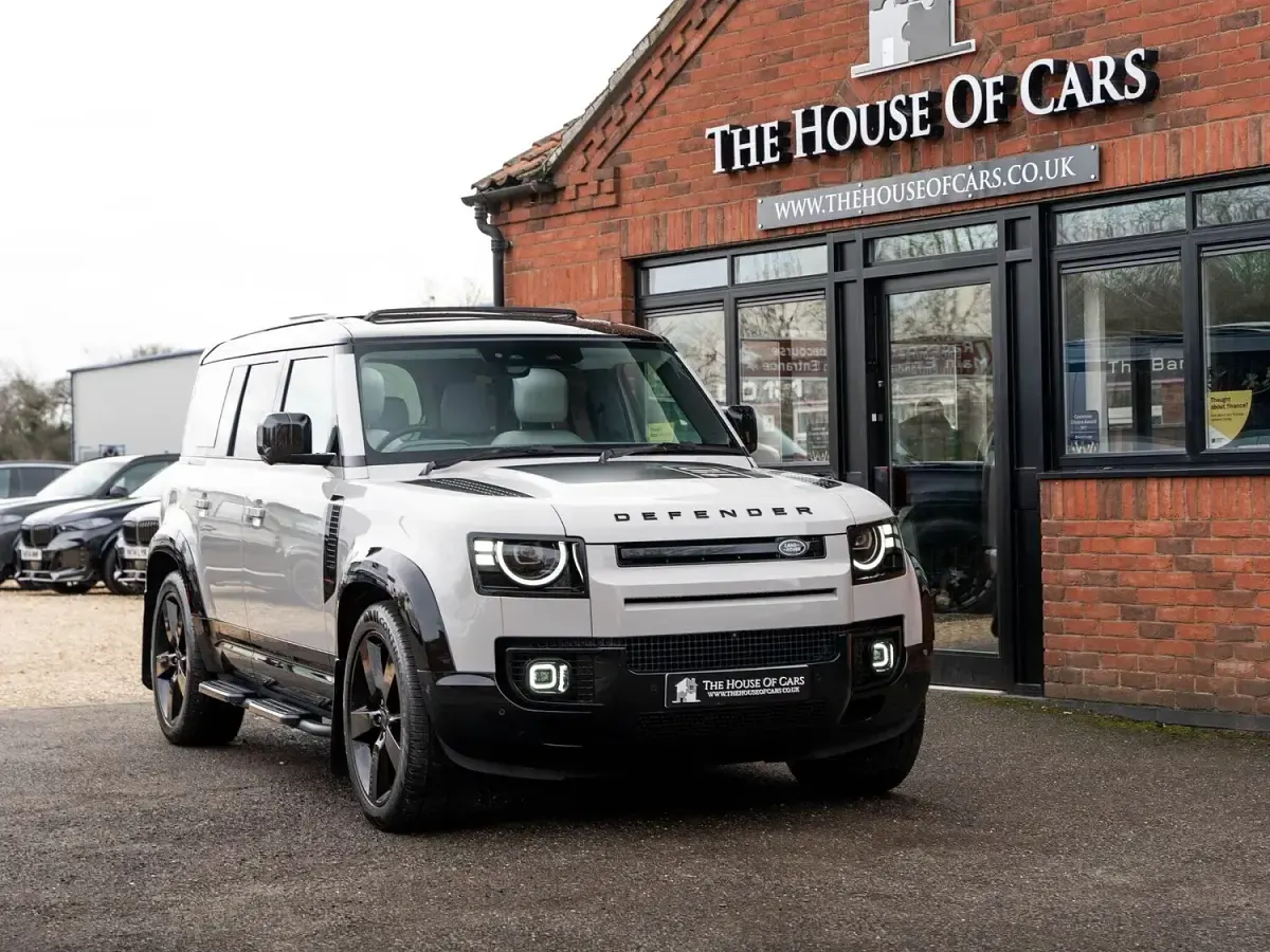 Used Land Rover Defender HSE Dynamic 2025 Grey SUV