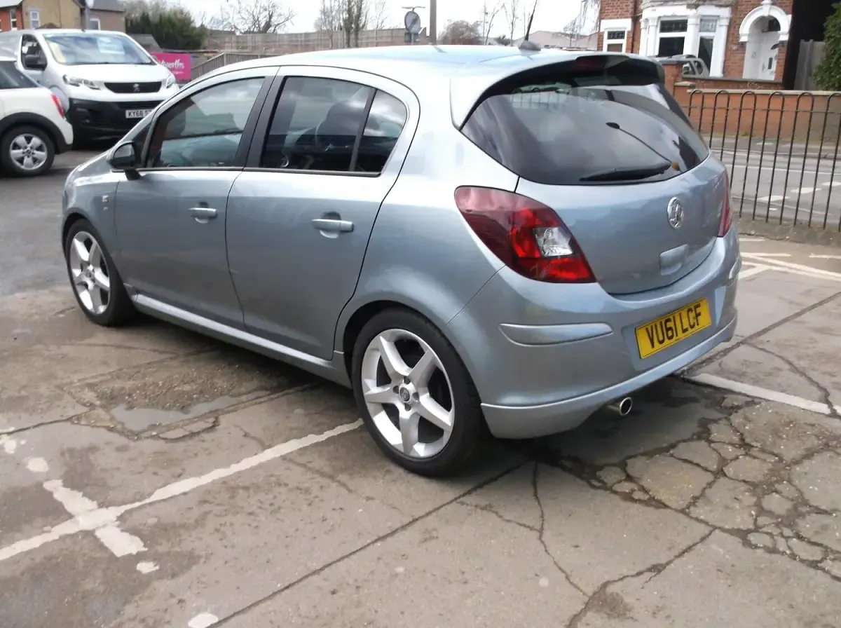 Used Vauxhall Corsa SRi 2011 Silver Hatchback