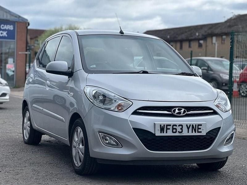 Used Hyundai i10 Active 85 HP (62 kW) 2013 Silver Hatchback